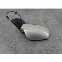 LUSTERKO PRAWE PEUGEOT 407 SW 2.2 16V 163KM2.2 16V2005KCV1634646                                            