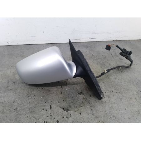 LUSTERKO PRAWE AUDI A3 8P/8PA/8P7 2.0 TDI 2004 E1010754 LY7W 136 4922 