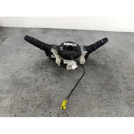 PRZEŁĄCZNIK ZESPOLONY NISSAN PRIMERA III P12 1.9 DCI 120KM 1.9 DCI 2003 25560AV615  25540AV600  25260AV610 KY0 119 4638 