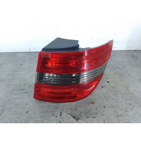 LAMPA TYLNA PRAWA MERCEDES-BENZ KLASA B W245 2.0 CDI 109KM 2.0 CDI B180 2007 A1698202664 696 109 4909 
