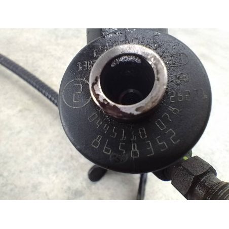 WTRYSKIWACZ VOLVO XC90 I 2.4 D 163KM 2.4 D5 2005 8658352   452-26 163 4916 