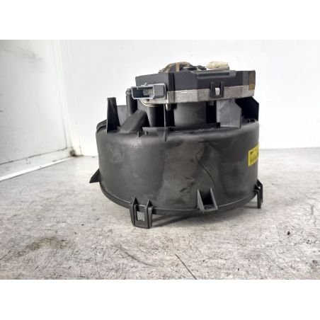 WENTYLATOR NAWIEWU, DMUCHAWA OPEL VECTRA C FL 1.9 CDTI 150KM 1.9 CDTI 2005 9858521 VALEO Z168 150 4635 