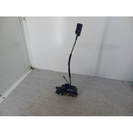 ZAMEK DRZWI LEWY PRZÓD RENAULT LAGUNA II 1.9 DCI 120KM 1.9 DCI 2003 000661/Z98 NV190 119 4432 