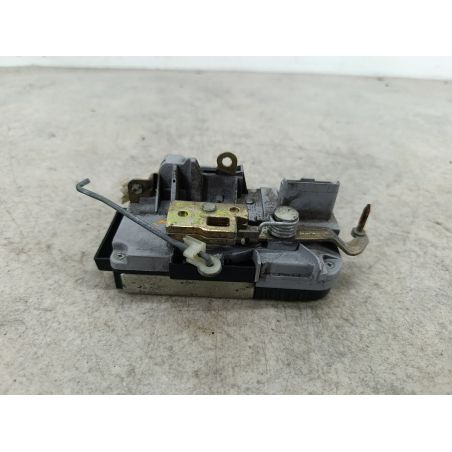 ZAMEK DRZWI LEWY PRZÓD PEUGEOT 807 2.2 HDI 128KM 2.2 HDI 2004  EYJ 128 4929 