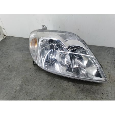 LAMPA PRZÓD PRAWA TOYOTA COROLLA IX E12 1.4 D-4D 90KM 1.4 D-4D 2006 81130-02180-00 FARBA 040 90 4988 