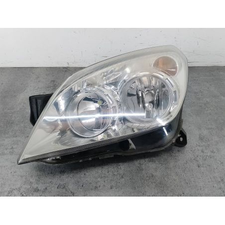 LAMPA PRZÓD LEWA OPEL ASTRA H 1.6 16V 115KM 1.6 16V 2008 13239288 1EG270370-41  HELLA Z157 115 4920 