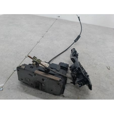 ZAMEK DRZWI LEWY PRZÓD OPEL CORSA D 1.2 16V 80KM 1.2 16V 2008 13258271 Z157 80 4944 