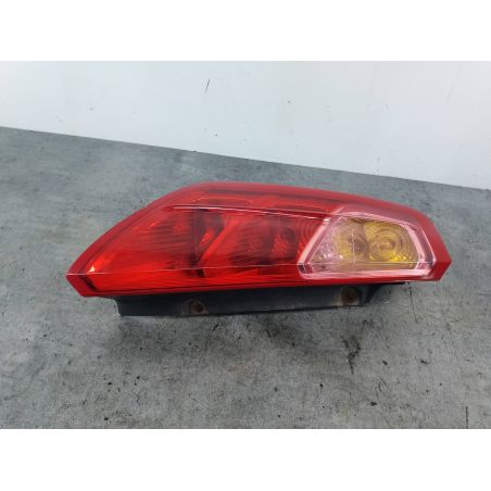 LAMPA TYLNA LEWA FIAT GRANDE PUNTO 1.4 1.4 8V 2005 589/A 77 5022 