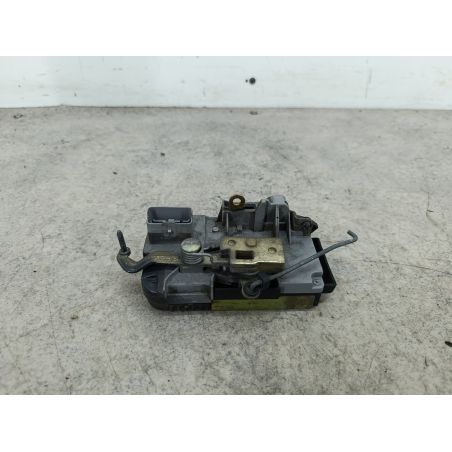 ZAMEK DRZWI PRAWY PRZÓD PEUGEOT 807 2.2 HDI 128KM 2.2 HDI 2004  EYJ 128 4929 