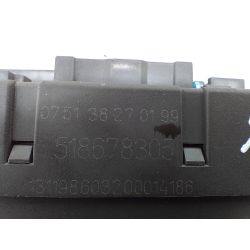 SKRZYNKA BEZPIECZNIKÓW LAND ROVER DISCOVERY II 2.5 TD5 139KM2.5 TD519995186783056421394996                                            