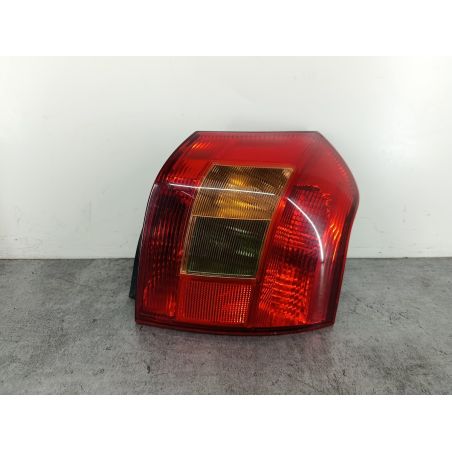 LAMPA TYLNA PRAWA TOYOTA COROLLA E12 1.4 16V 2002   KOITO 199 97 4931 