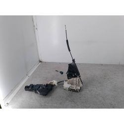 ZAMEK DRZWI PRAWY TYŁ MERCEDES-BENZ KLASA A W169 2.0 CDI 109KM2.0 CDI A180200516973022357611094937                                            