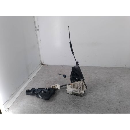 ZAMEK DRZWI PRAWY TYŁ MERCEDES-BENZ KLASA A W169 2.0 CDI 109KM 2.0 CDI A180 2005 1697302235 761 109 4937 