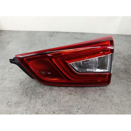 LAMPA TYLNA PRAWA W KLAPE NISSAN QASHQAI II 1.6 DCI 2014 265504EA5A  265504EA5B  226-18013 KOITO Z11 131 