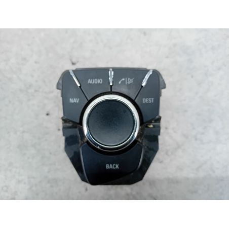 PANEL STEROWANIA NAWIGACJI OPEL INSIGNIA A 2.0 CDTI 130KM 2.0 CDTI 2010 13310070 Z22C 130 5087 
