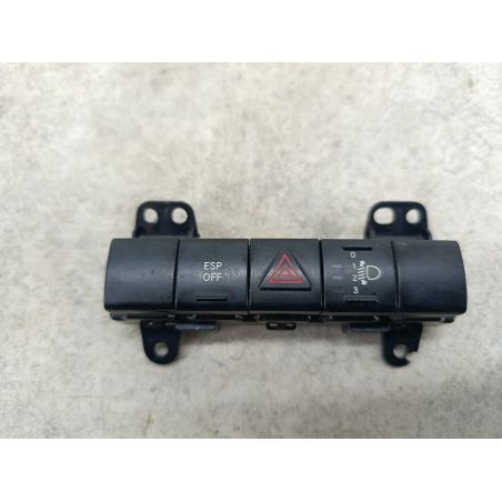 WŁĄCZNIK ŚWIATEŁ AWARYJNYCH DODGE CALIBER 2.0 CRD 2.0 CRD 2007 P04602711AC PB6 140 5075 