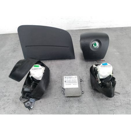 ZESTAW PODUSZEK AIRBAG, PASY PRZÓD, SENSOR SKODA ROOMSTER 1.4 16V 85KM 1.4 16V 2007 1C0909605K  5J1880202A  5J0880201D 30375685D  TRW LA7W 85 4911 