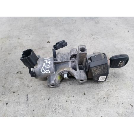 STACYJKA TOYOTA AVENSIS II T25 2.0 D-4D 116KM 2.0 D-4D 2003 N0501517 8P4 116 4728 