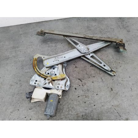 PODNOŚNIK SZYBY PRAWY PRZÓD TOYOTA AVENSIS II T25 2.0 D-4D 116KM 2.0 D-4D 2003 69810-05050 0130822032  BOSCH 8P4 116 4728 