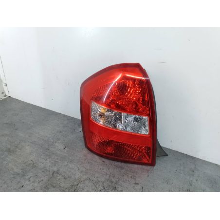 LAMPA TYLNA LEWA KIA CERATO 1.6 16V 2004 EB 105 4963 