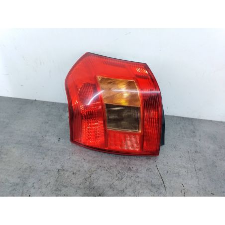 LAMPA TYLNA LEWA TOYOTA COROLLA IX E12 1.4 16V VVT-I 97KM 1.4 16V 2004 6R4 97 4899 