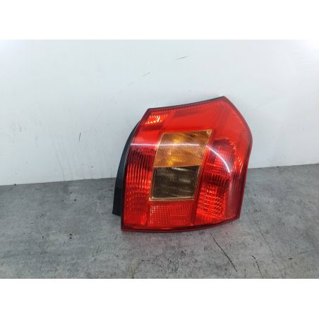 LAMPA TYLNA PRAWA TOYOTA COROLLA IX E12 1.4 16V VVT-I 97KM 1.4 16V 2004 6R4 97 4899 