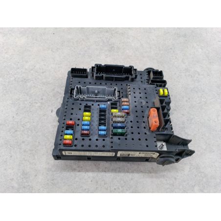 SKRZYNKA BEZPIECZNIKÓW ZEWNĘTRZNA VOLVO XC90 I 2.4 D 163KM 2.4 D5 2005 8676391 12217799   452-26 163 4916 