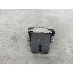 ZAMEK TYLNEJ KLAPY FORD FOCUS II 1.6 100KM1.6 16V200501041111905231004923                                            