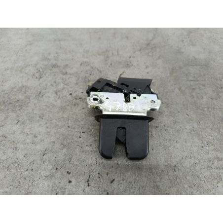 ZAMEK KLAPY VW PASSAT B6 1.8 TSI 160KM 1.8 TSI 2009 4F5827505D LA7W 160 4783 