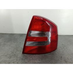 LAMPA TYLNA PRAWA SKODA OCTAVIA II 1.6 MPI 102KM1.6 MPI20041Z5945096A  1Z5945112A  4SHX-13450-AALF7T1024446                                            