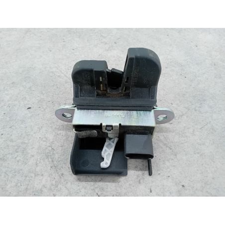 ZAMEK KLAPY VW GOLF V 1.9 TDI 105KM 1.9 TDI 2004 1T0827505J LA6Q 105 5113 