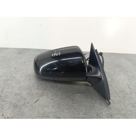 LUSTERKO PRAWE AUDI A4 B6 2.4 V6 170KM 2.4 V6 2002 LY9B 170 5163 