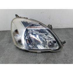 LAMPA PRZÓD PRAWA TOYOTA YARIS I FL 1.0 16V200320-A353 TYC8P4655152                                            