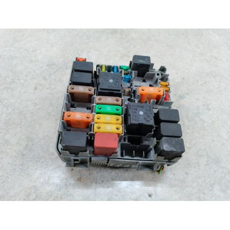 SKRZYNKA BEZPIECZNIKÓW ZEWNĘTRZNA FIAT PUNTO EVO 1.4 8V 2009 13687865 296 77 5083 