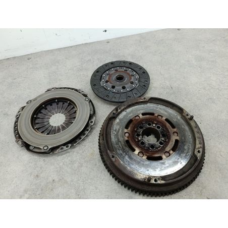 KOŁO DWUMASOWE KOMPLETNE TOYOTA AVENSIS II T25 2.0 D-4D 116KM 2.0 D-4D 2003 323063410 LUK 1C0 116 5122 