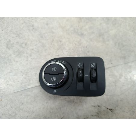 WŁĄCZNIK ŚWIATEŁ OPEL MERIVA B 1.4 16V 140KM 1.4 T 16V 2011 13294817 Z179 140 5299 