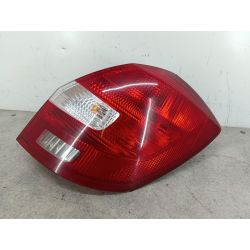 LAMPA TYLNA PRAWA SKODA FABIA II 1.4 TDI 70KM1.4 TDI20075J6945096  5J6945112 VP7SWX-13404-ACLF8H705368                                            