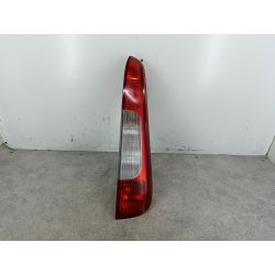 LAMPA TYLNA PRAWA FORD FOCUS C-MAX 1.61.6 16V20043M5113A602-AA Z31005388                                            