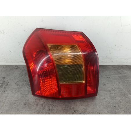 LAMPA TYLNA LEWA TOYOTA COROLLA IX E12 1.4 16V VVT-I 97KM 1.4 VVT-I 2002 02-51 KOITO 8Q3 97 5259 