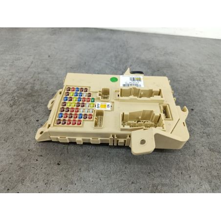 SKRZYNKA BEZPIECZNIKÓW WEWNĘTRZNA HYUNDAI I30 II