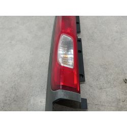 LAMPA TYLNA LEWA OPEL VIVARO A 2.5 CDTI 146KM2.5 CDTI201193857722 265A60118R   GMZ1471455403                                            