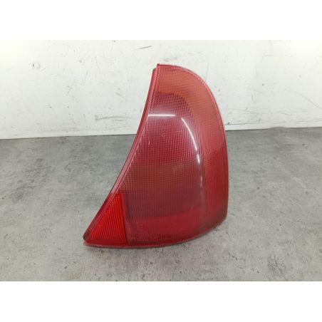 LAMPA TYLNA PRAWA RENAULT CLIO II 1.2 2001 7700410516 58 5354 