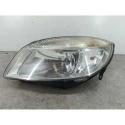 LAMPA PRZÓD LEWA SKODA FABIA II 1.4 16V 85KM1.4 16V2008LA7W855369                                            