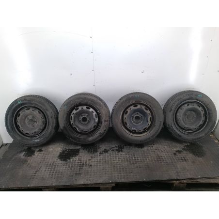 FELGI STALOWE PARA 14 Z OPONAMI VW POLO IV FL 9N 1.4 TDI 70KM 1.4 TDI 2006 6Q0601027H LA7W 70 4892 5.0" 