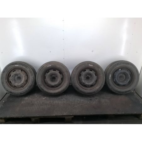 FELGI STALOWE KOMPLET 15 Z OPONAMI PEUGEOT 307 1.4 16V 88KM 1.4 16V 2004 2150750  KBA 43737 EZR 88 4986 6.0" 