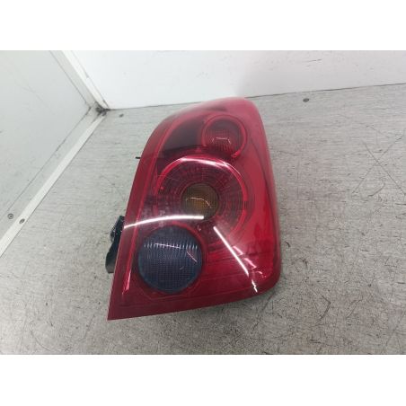 LAMPA TYLNA PRAWA NISSAN PRIMERA III P12 1.8 16V 115KM 1.8 16V 2003 89077068   26550AU21B KY5 115 5254 