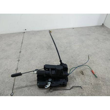 ZAMEK DRZWI PRAWY PRZÓD OPEL VIVARO A 1.9 TD 100KM 1.9 DTI 2002 7700311808 91166241 Z474 100 5404 