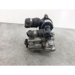 POMPA WSPOMAGANIA BMW 3 E46 FL 2.0 16V 318i2003A08/71435333                                            