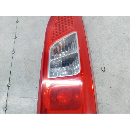 LAMPA TYLNA PRAWA PEUGEOT PARTNER II TEPEE 1.6 HDI 2009 9680545180 EZR 90 5117 