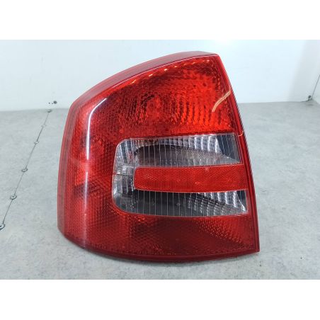 LAMPA TYLNA LEWA SKODA OCTAVIA II 1.6 MPI 102KM 1.6 MPI 2012 1Z5945095A 1Z5945111A LF8L 102 5080 